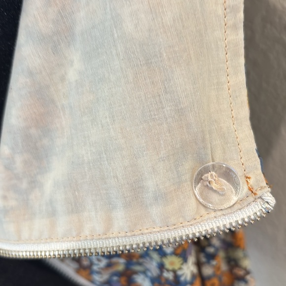 Bardot Floral Puff Sleeve Blouse - Picture 3 of 5